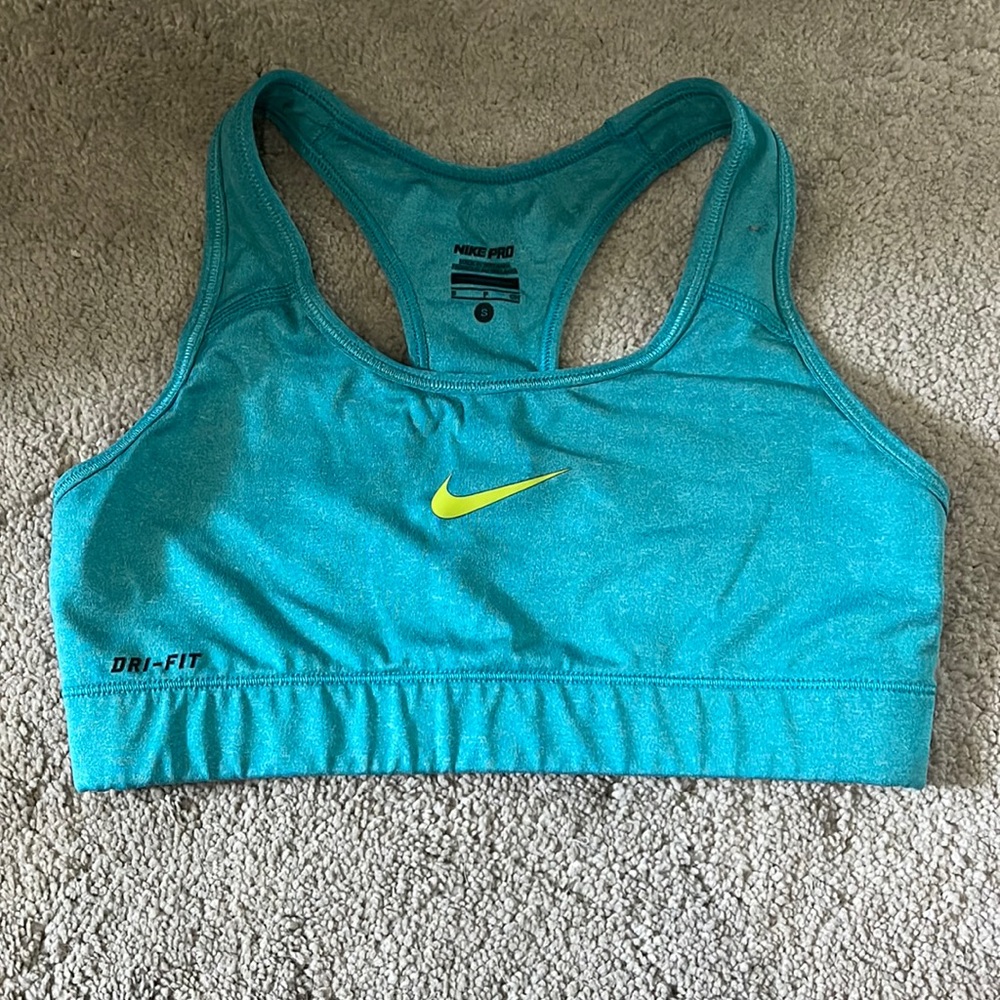 Nike dri fit sports bra never worn.